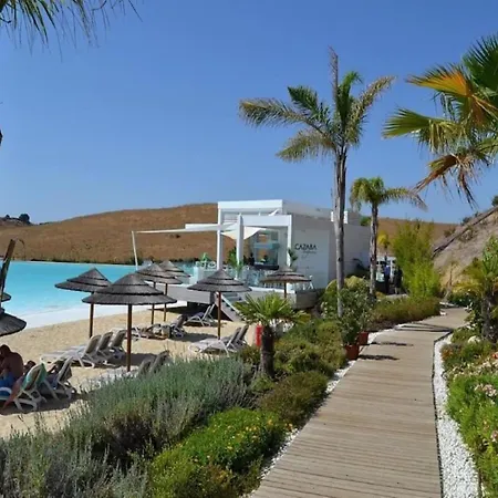 Elegant Lagoon Retreat For 4 Διαμέρισμα Εστεπόνα