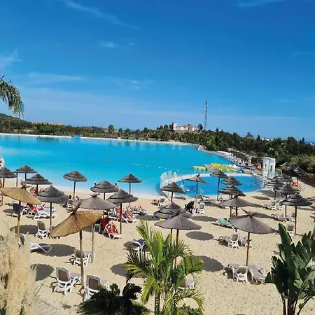 Διαμέρισμα Elegant Lagoon Retreat For 4 *